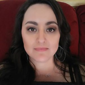 Meet your Posher, Rocio